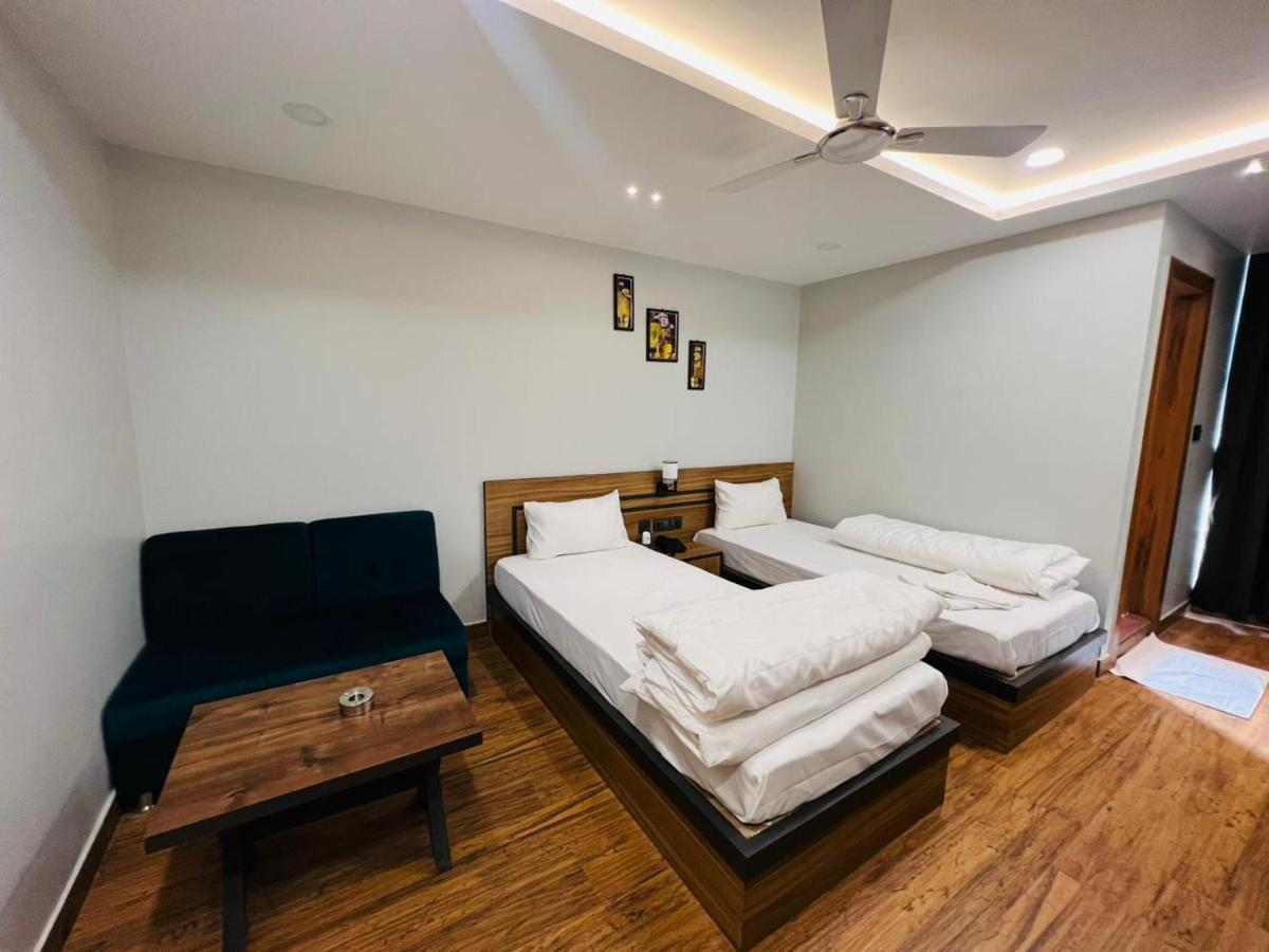 Hotel Royal Vanilla Siliguri Esterno foto