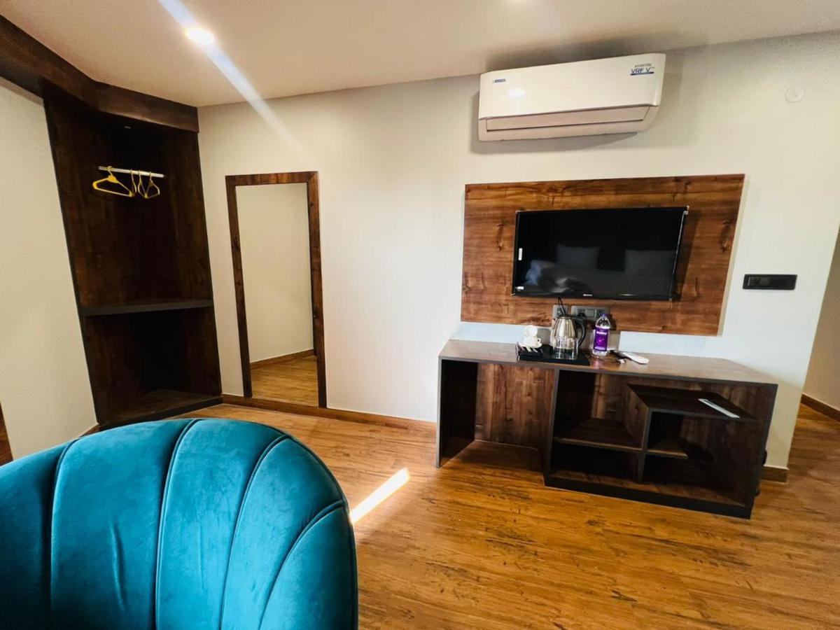 Hotel Royal Vanilla Siliguri Esterno foto